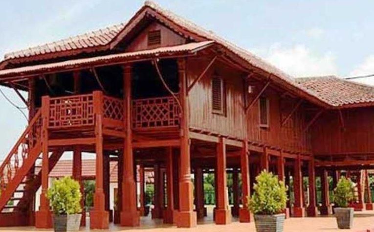 rumah panggung betawi