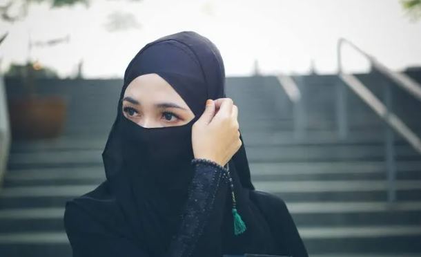 Menajaga Kehormatan dan Keistimewaan Wanita Muslimah